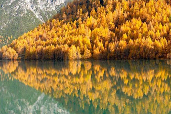 Lago di Livigno in primavera