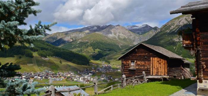 Baite tipiche a Livigno sulle Alpi