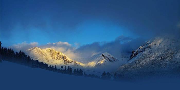 Paesaggio innevato sulle Alpi - Livigno